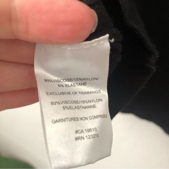 Lole black fitted v-neck sweater size medium - Picture 9 of 9